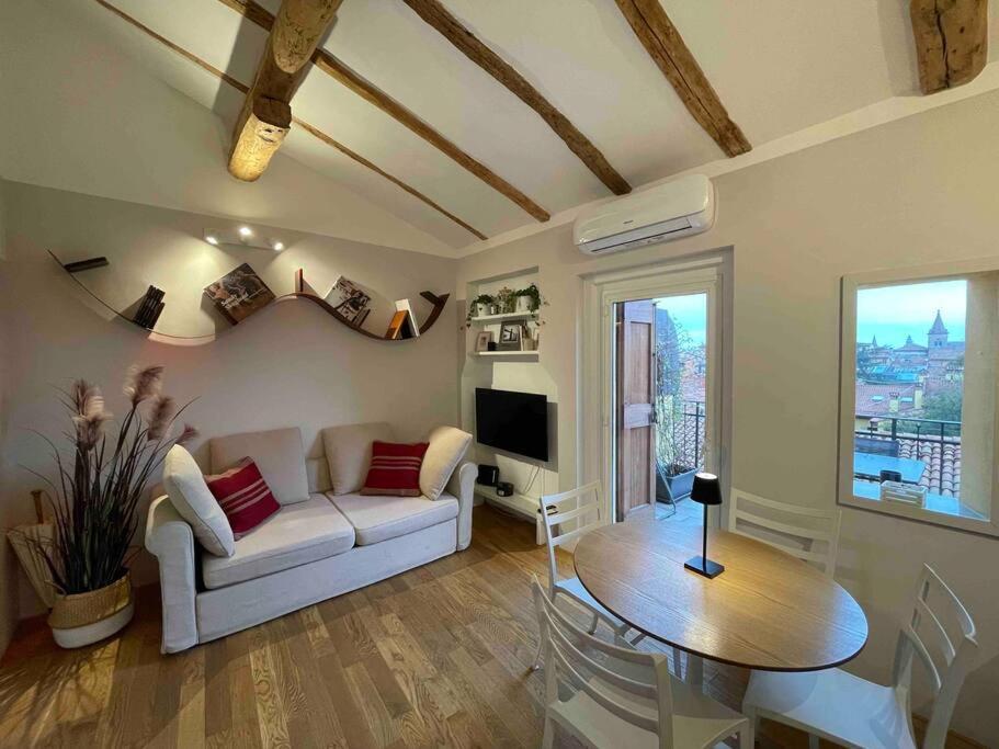 Romantic Attic Room With Panoramic View Bologna Exterior photo